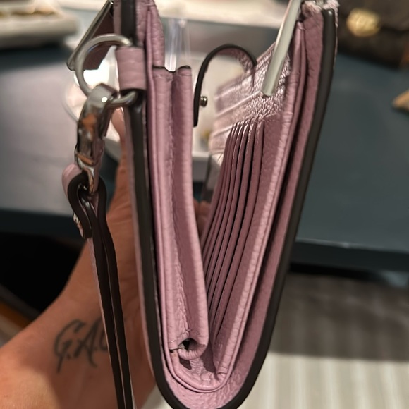 Authentic Michael Kors Women’s Leather Wallet, NWOT Pale Lilac, Silver H… - Picture 13 of 16